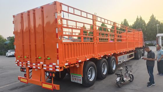 Максимальная полезная нагрузка 42,5 тонны Wosheng 3 оси Боковая стена Открытый забор скота грузовой грузовик полуприцеп