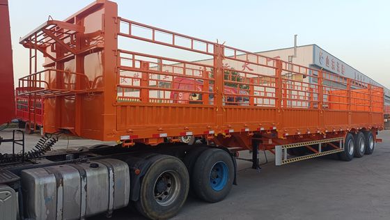Максимальная полезная нагрузка 42,5 тонны Wosheng 3 оси Боковая стена Открытый забор скота грузовой грузовик полуприцеп