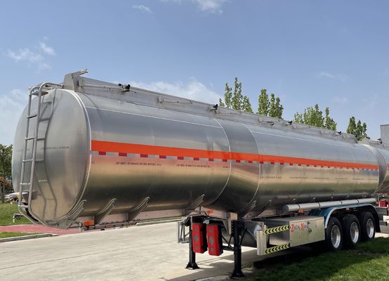 WS Shandong Customise 55cbm Fuel Truck Trailer в Африке с максимальной полезной нагрузкой 60 тонн