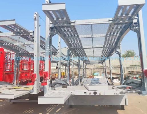 Стандартная коробка инструментов установлена на двухэтажном грузовике