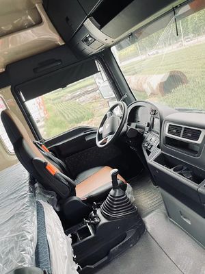 Ситрак G7W 4x2 6x4 Euro6 Дизельный тракторный грузовик с воздушной подвеской и ручной трансмиссией