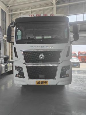 Sinotruk Sitrak C9H 6X4 Тракторный прицеп 510-840 л.с. 16 AMT EURO 6 510-840 л.с. Тяжелый грузовик