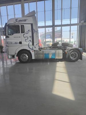Sinotruk Sitrak C9H 6X4 Тракторный прицеп 510-840 л.с. 16 AMT EURO 6 510-840 л.с. Тяжелый грузовик