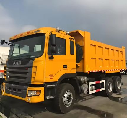 Двухрукий буксир HOWO 6X4 для добычи полезных ископаемых в Россию Ручное окно и грузовой бак 5.3-6.2М