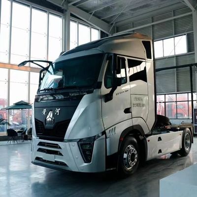 Сегмент тяжелых грузовиков Sinotruk Howo Использованный буксирный прицеп Тракторная головка 4x2 6x4 Евро 5/6